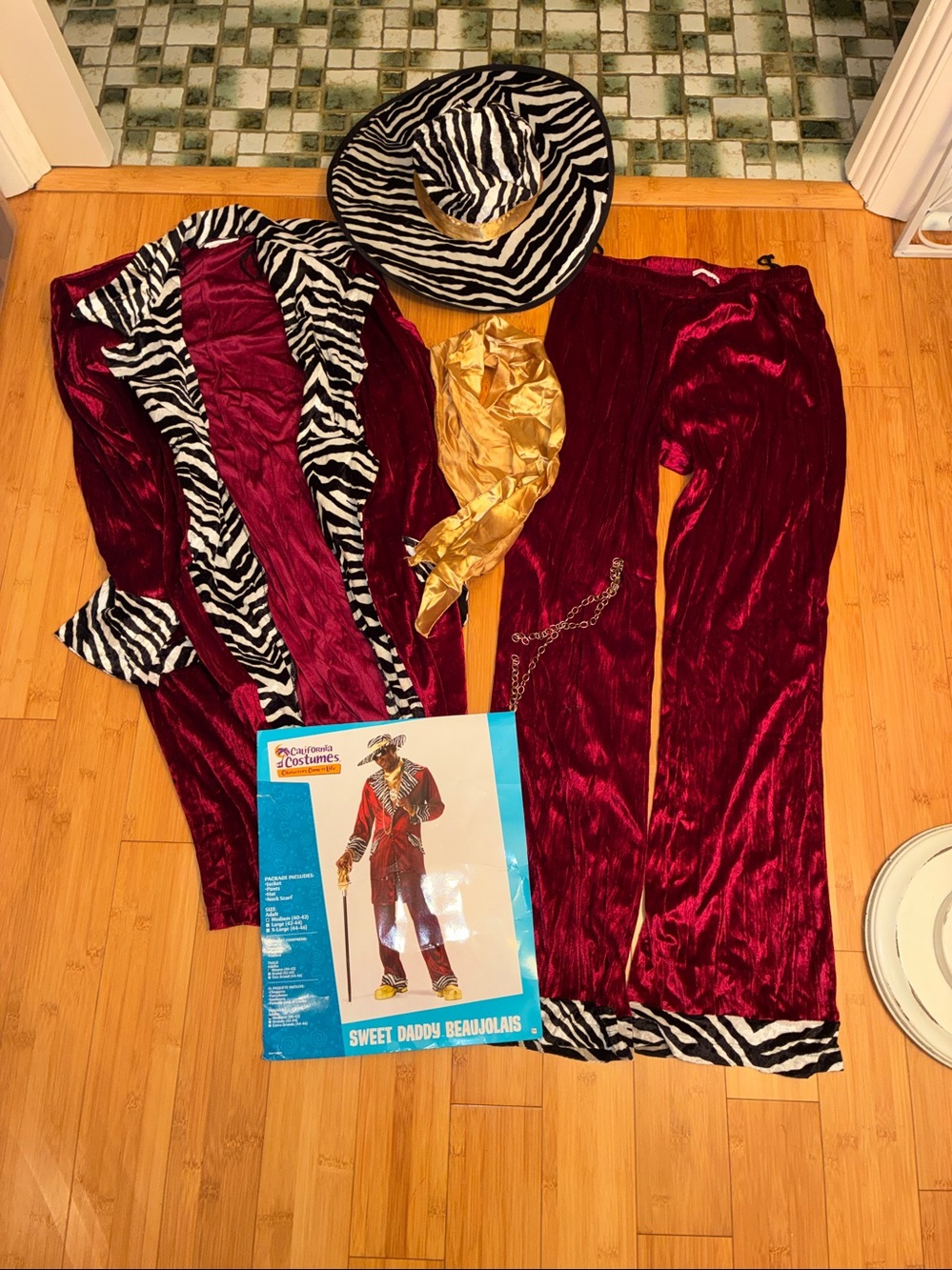 California Costume Sweet Daddy Beaujolais Adult Medium Costume